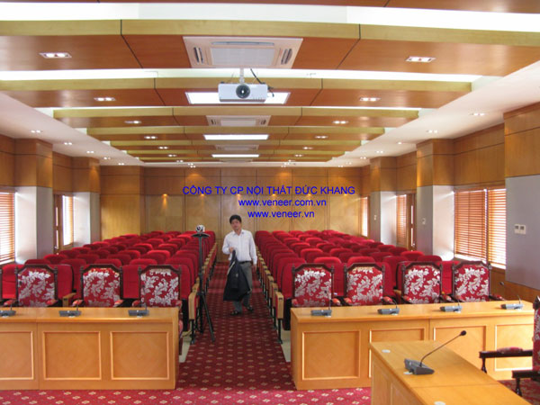 Bàn hội trường BHT02