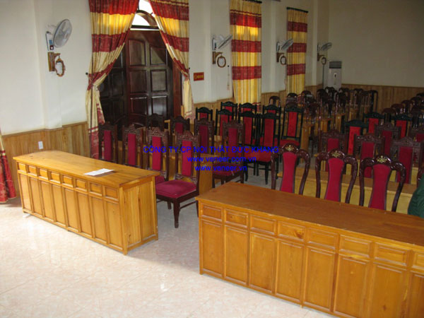 Bàn hội trường HT006