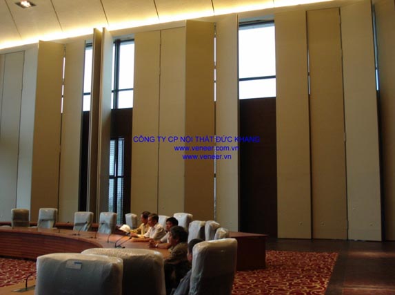 Vách ngăn hội trường và những ưu điểm nên lựa chọn