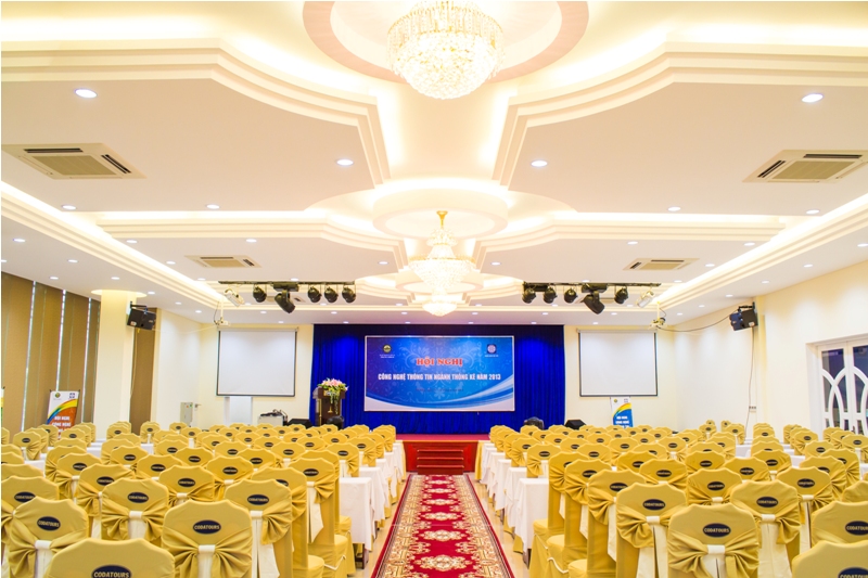 Vách ngăn hội trường