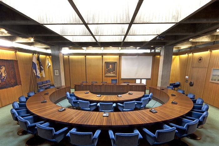 Sắp xếp, bố trí hội trường kiểu bàn tròn bình đẳng Sắp xếp, bố trí hội trường kiểu bàn tròn bình đẳng