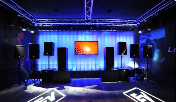 Chọn loa cho hội trường Những lưu ý quan trọng khi thiết kế âm thanh hội trường