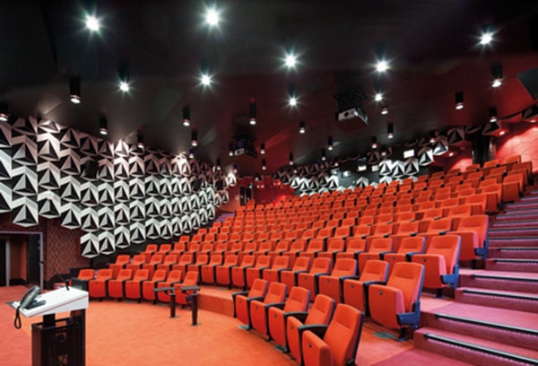 Tham quan giảng đường  đại học Rmit của Úc 