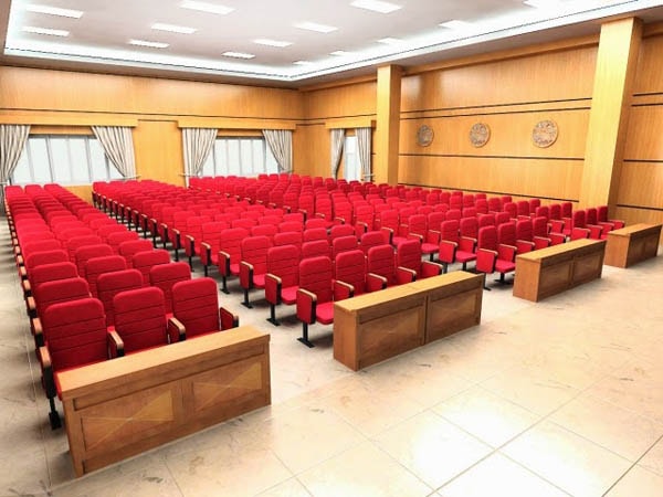 Phòng hội trường sử dụng bàn đại biểu có hình chữ nhật bằng gỗ đặt ở hàng trên cùng là điểm chú ý khi thiết kế hội trường phong cách cổ điển Phòng hội trường sử dụng bàn đại biểu có hình chữ nhật bằng gỗ đặt ở hàng trên cùng là điểm chú ý khi thiết kế hội trường phong cách cổ điển