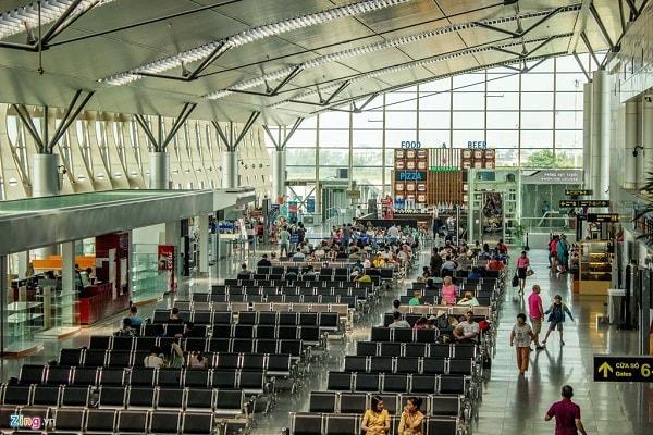 Nên lựa chọn ghế băng chờ bằng inox hoặc inox bọc da cho không gian phòng chờ sân bay