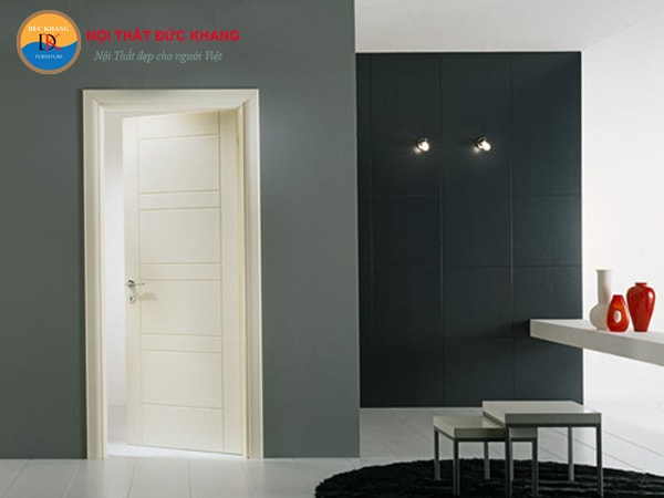 Cửa gỗ công nghiệp sơn màu trắng ra vào hay các mẫu cửa công nghiệp sơn màu dạng pano kính dùng làm cửa vệ sinh luôn được nhiều gia đình yêu thích Cửa gỗ công nghiệp sơn màu trắng ra vào hay các mẫu cửa công nghiệp sơn màu dạng pano kính dùng làm cửa vệ sinh luôn được nhiều gia đình yêu thích