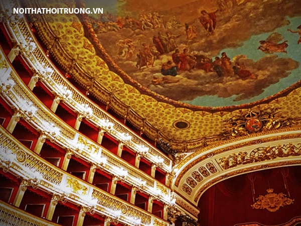 Bức họa độc đáo tại Teatro di San Carlo