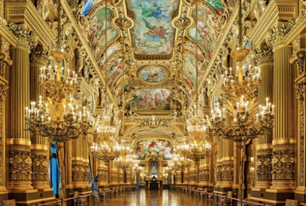 Nhà hát với lối kiến trúc độc đáo Nhà hát với lối kiến trúc độc đáo