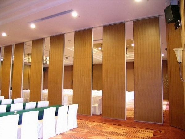 Vách ngăn màu sắc trang nhã, hiện đại Vách ngăn màu sắc trang nhã, hiện đại