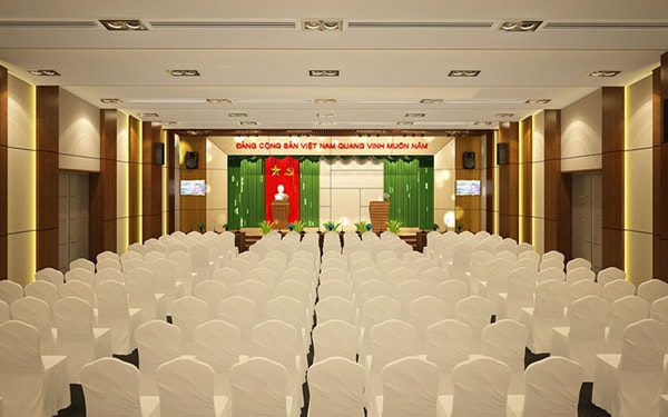 Tông trắng làm chủ đạo trong trang trí hội trường