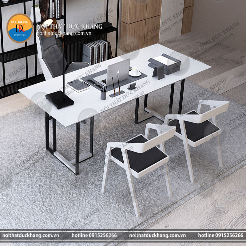 DKBGDCS14 – Bàn giám đốc chân sắt DKF thiết kế đơn giản, trẻ trung, hiện đại